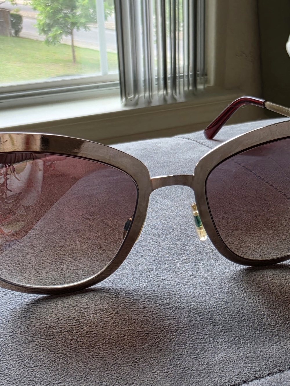 Quay Australia Oversized  Gradient Frame Sunglasses Used